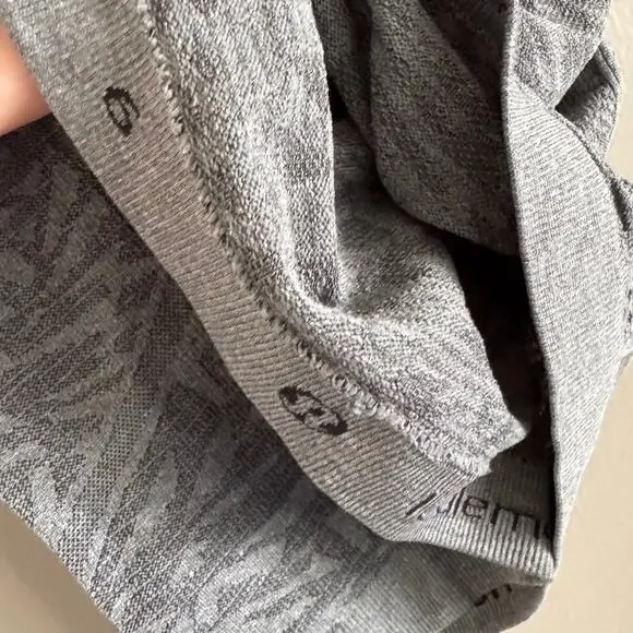 Lululemon Swiftly Tech Racerback Heathered Gray Workout Tank Size 6 - Picture 4 of 4